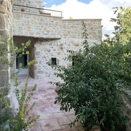 Villa Mas En Pierre Avec Piscine, Jacuzzi Et Sauna *